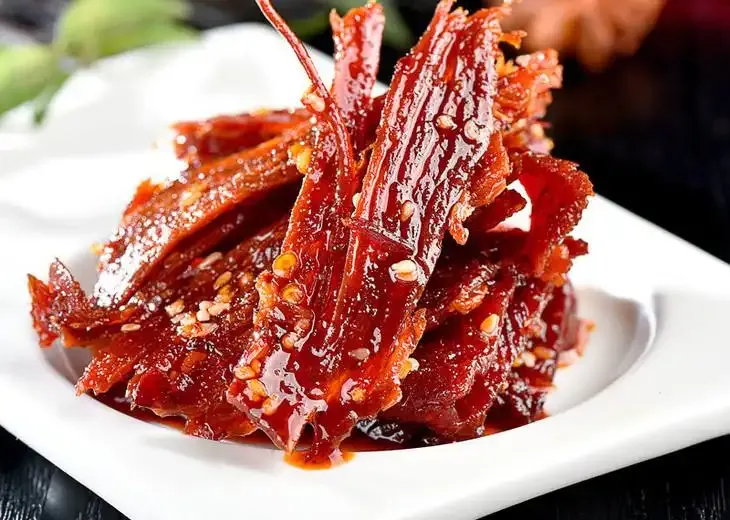 火鞭子牛肉起源于清代乾隆年代,清末民初已成为四川名特产.