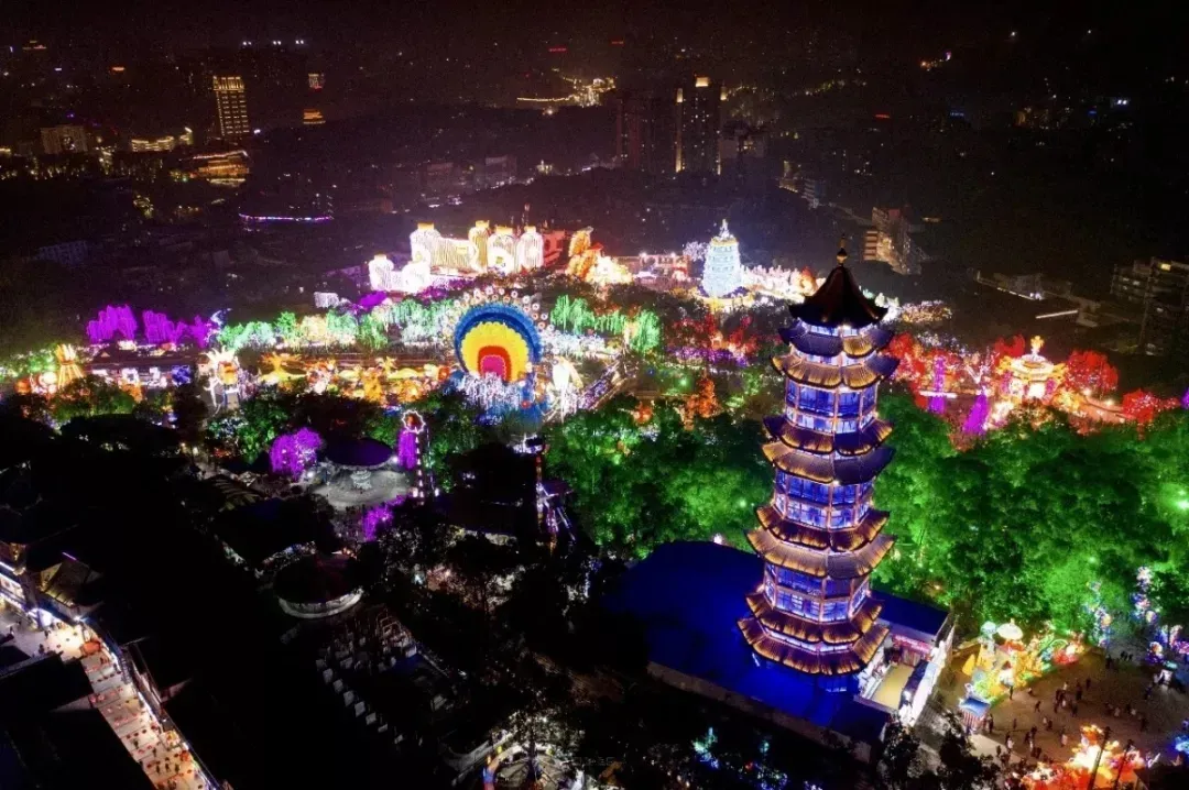 劲爆了大自贡春节7天接待360万游客旅游收入竟这么多