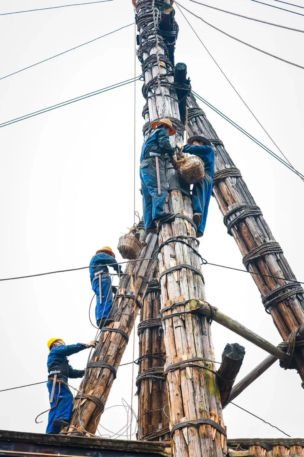 189岁高龄的燊海井如何强健筋骨离不开这群天车守护神